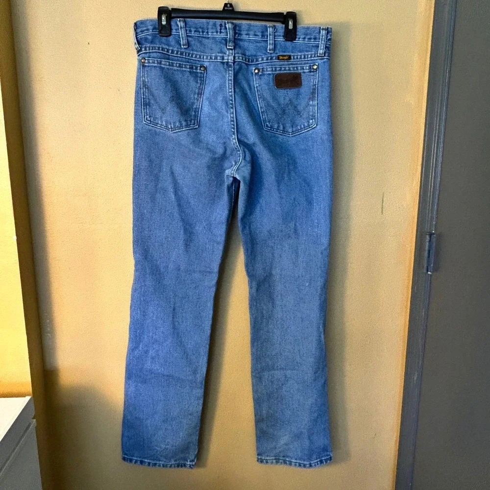 2 Wrangler 36 Slim Fit Jeans Mens‎ Light Wash Blue Denim Classic Workwear